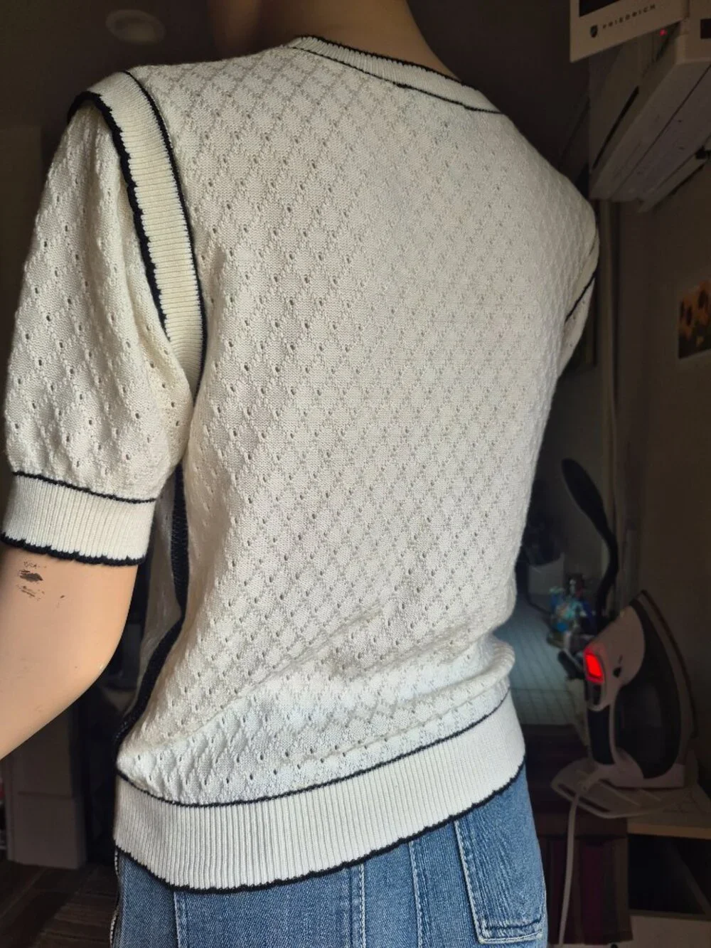 CHANEL 2024 Ivory Black Knit Sweater Top Beaded CC No. 5 Logo Size 40 New